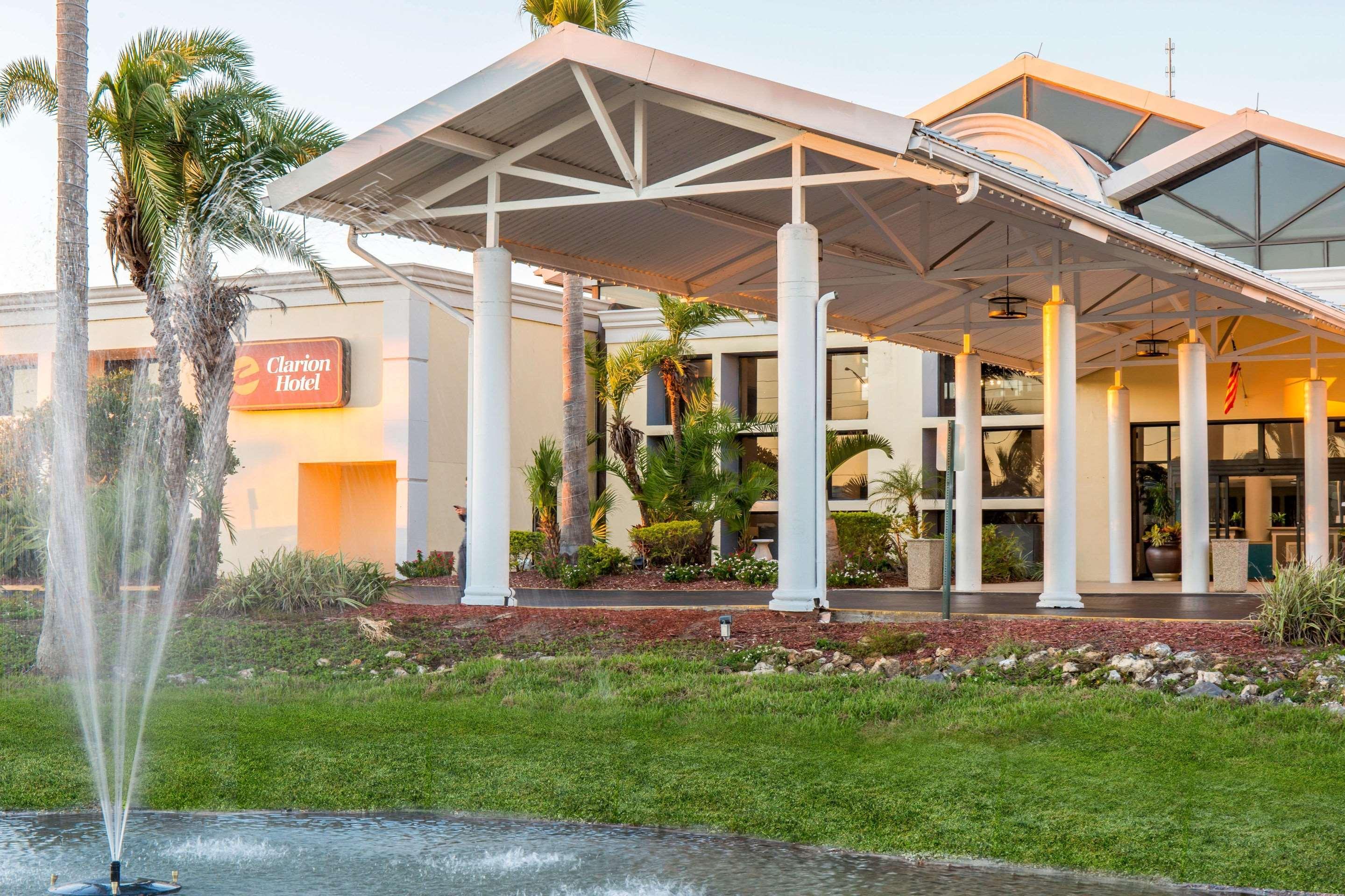 Clarion Hotel Orlando International Airport Εξωτερικό φωτογραφία